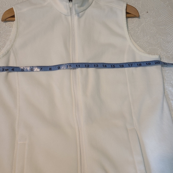 Lands'End Outfitters Fleece Full Zip Vest - Picture 3 of 7